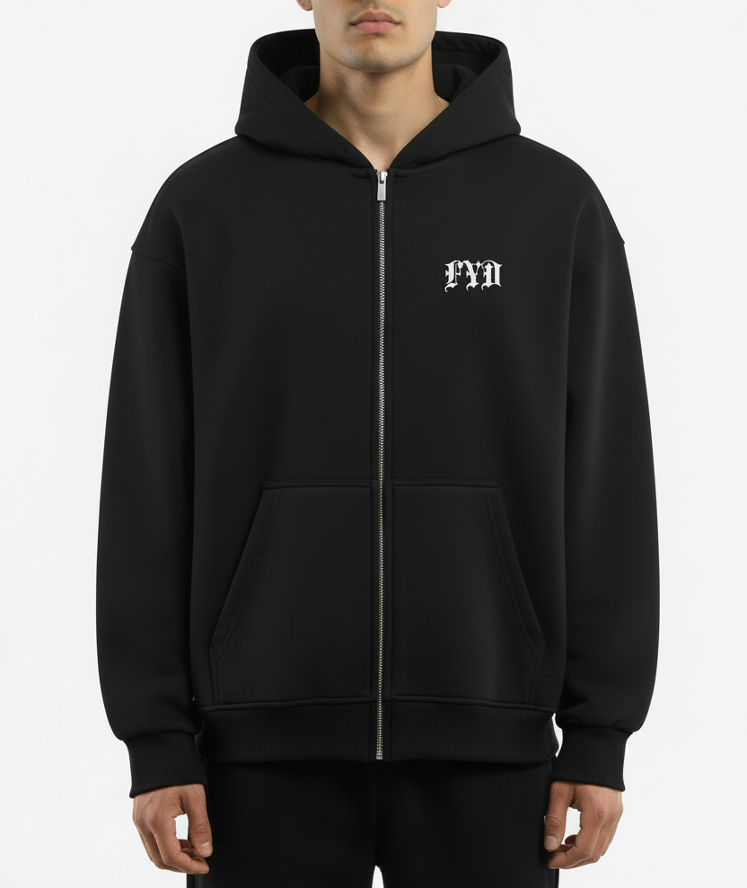 Person mit FYD Gothic Zip-Hoodie
